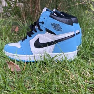 Jordan 1 university blue